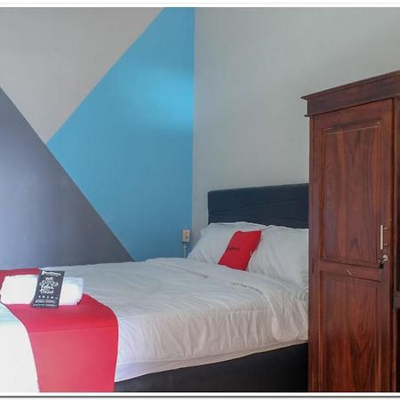 Reddoorz Near Penimbangan Beach Singaraja Exterior foto