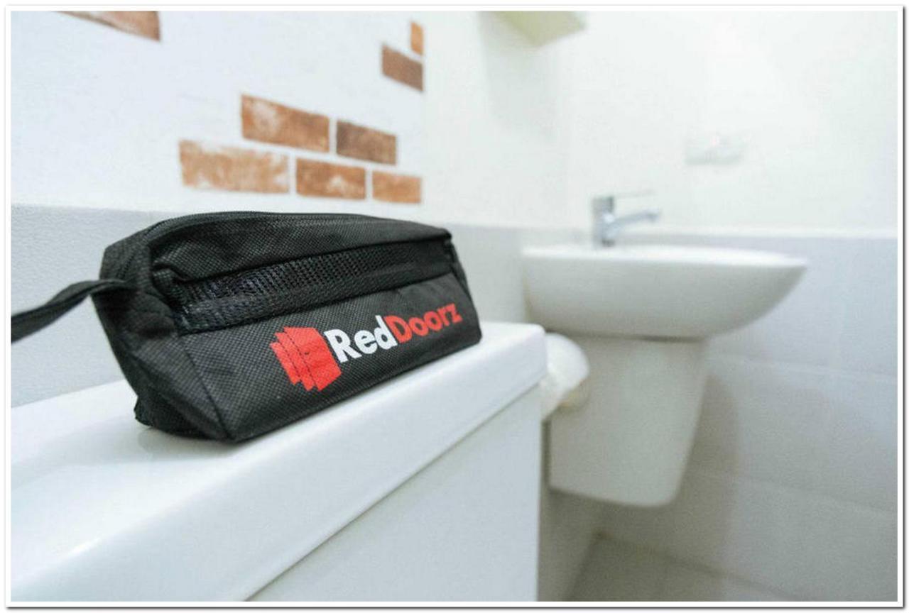 Reddoorz Near Penimbangan Beach Singaraja Exterior foto